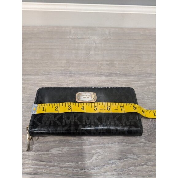 Michael Kors Wallet Classic Monogram Zip Around Black Patent Leather Wristlet - Picture 12 of 16